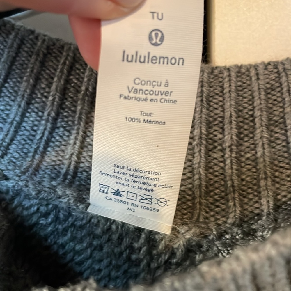 Lululemon - Picture 6 of 8